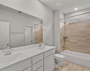 605 W South St St - Photo Thumbnail 12