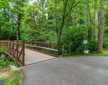 1320 Fenwick Lane - Photo Thumbnail 19