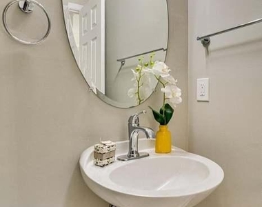 2111 Cambridge Park Court - Photo Thumbnail 11