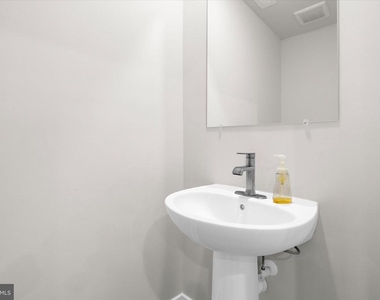 7738 Port Capital Drive - Photo Thumbnail 19
