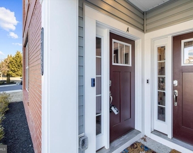 7738 Port Capital Drive - Photo Thumbnail 7