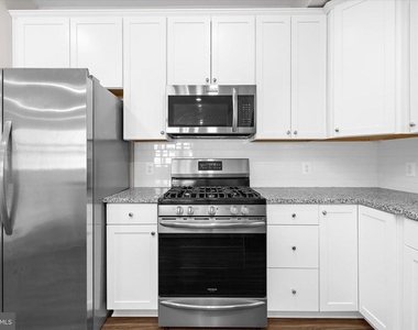 7738 Port Capital Drive - Photo Thumbnail 16