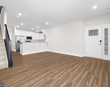 7738 Port Capital Drive - Photo Thumbnail 13