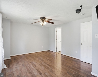 9402 Granite Hill - Photo Thumbnail 16