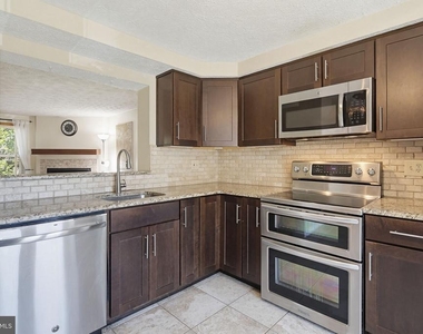 9402 Granite Hill - Photo Thumbnail 2