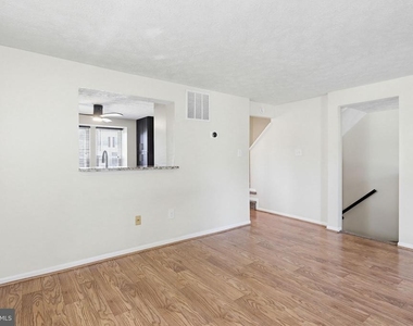 9402 Granite Hill - Photo Thumbnail 11