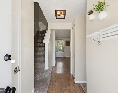 9402 Granite Hill - Photo Thumbnail 6