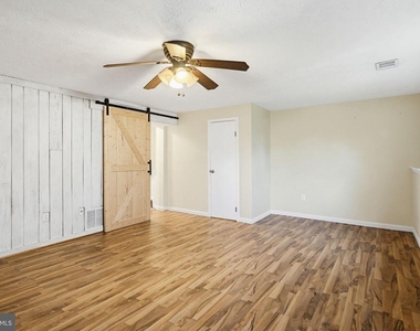 9402 Granite Hill - Photo Thumbnail 14