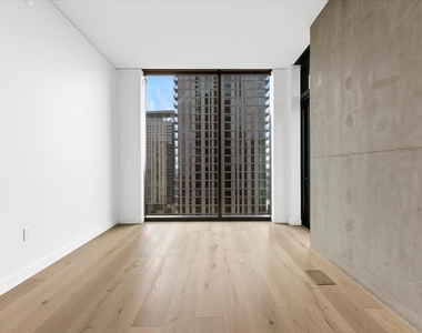 610 Davis St - Photo Thumbnail 8