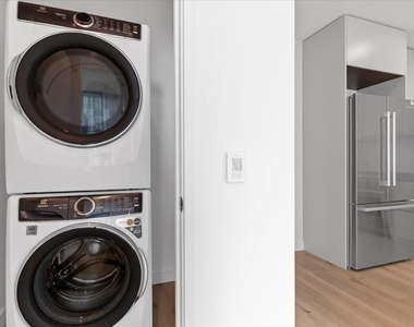 610 Davis St - Photo Thumbnail 19