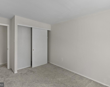 11861 New Country Lane - Photo Thumbnail 21