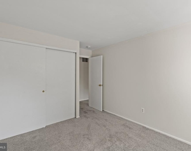11861 New Country Lane - Photo Thumbnail 25