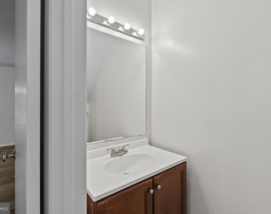 11861 New Country Lane - Photo Thumbnail 11