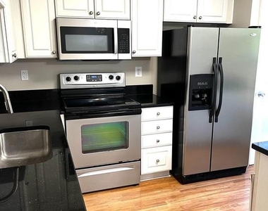 7952 Brightlight Place - Photo Thumbnail 4