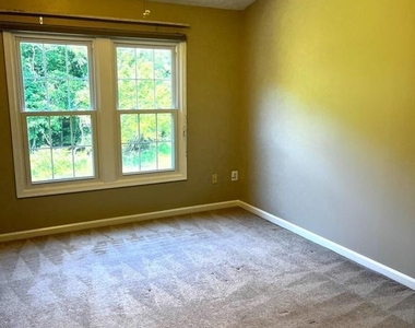 7952 Brightlight Place - Photo Thumbnail 15