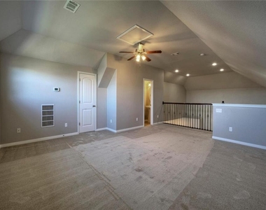 18413 Falcon Pointe Blvd - Photo Thumbnail 19