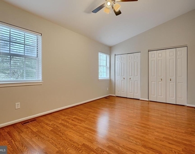 733 Reedy Circle - Photo Thumbnail 13
