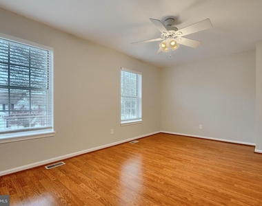 733 Reedy Circle - Photo Thumbnail 16