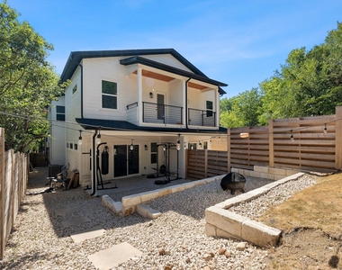 1409 Greenwood Ave - Photo Thumbnail 27