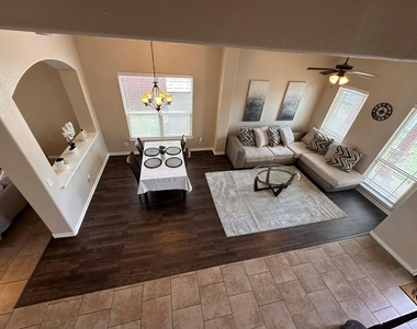 6900 Deorsam Loop - Photo Thumbnail 11