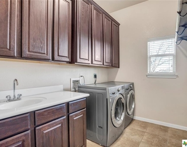 6900 Deorsam Loop - Photo Thumbnail 21