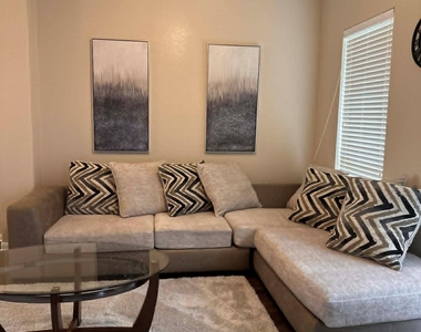 6900 Deorsam Loop - Photo Thumbnail 7