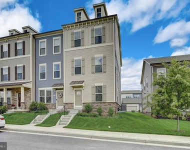 3608 Timber Green Drive - Photo Thumbnail 1