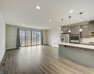 3608 Timber Green Drive - Photo Thumbnail 16