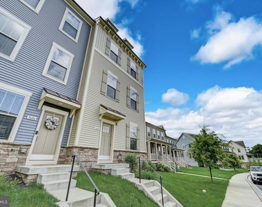 3608 Timber Green Drive - Photo Thumbnail 5