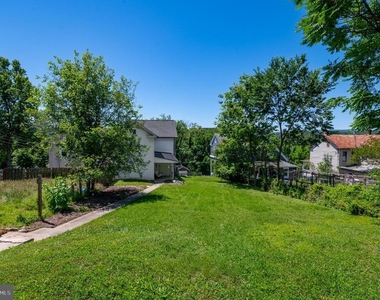 319 E A Street - Photo Thumbnail 20