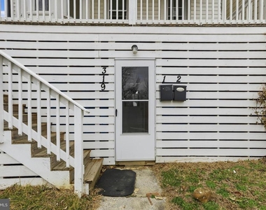 319 E A Street - Photo Thumbnail 5
