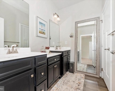 3727 Stone Barn Drive - Photo Thumbnail 7