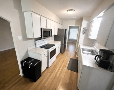 1105 Green Meadow Dr - Photo Thumbnail 10