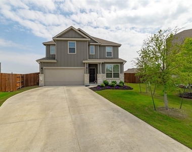 165 Carlina Loop - Photo Thumbnail 2