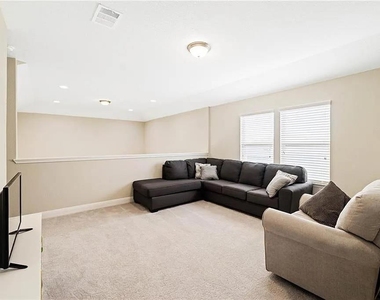 165 Carlina Loop - Photo Thumbnail 22