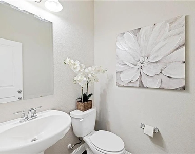 165 Carlina Loop - Photo Thumbnail 20