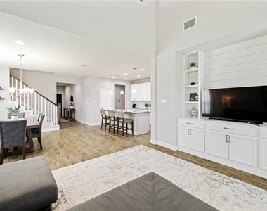 165 Carlina Loop - Photo Thumbnail 5