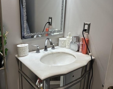 421 Spalding Court - Photo Thumbnail 17
