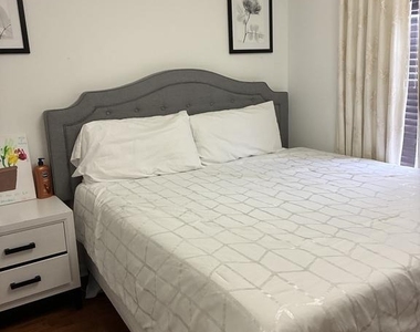 421 Spalding Court - Photo Thumbnail 13