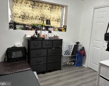 421 Spalding Court - Photo Thumbnail 21