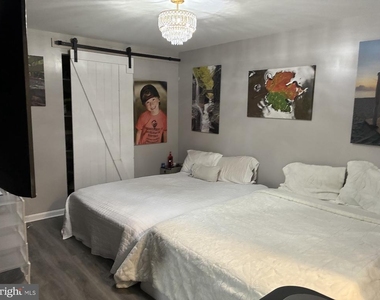 421 Spalding Court - Photo Thumbnail 18