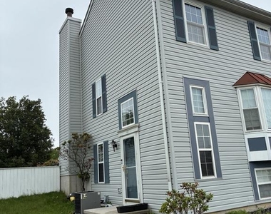421 Spalding Court - Photo Thumbnail 1