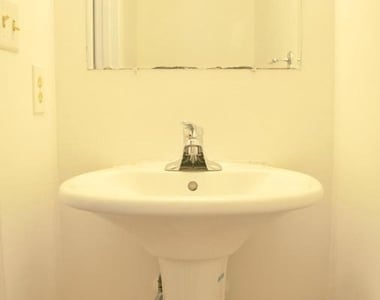 125 North Towne Court - Photo Thumbnail 11