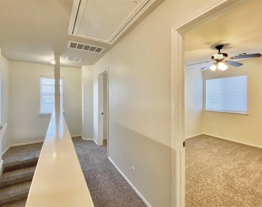 18524 Mammoth Cave Blvd - Photo Thumbnail 21