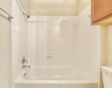 18524 Mammoth Cave Blvd - Photo Thumbnail 20