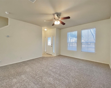 18524 Mammoth Cave Blvd - Photo Thumbnail 6