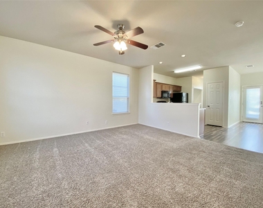 18524 Mammoth Cave Blvd - Photo Thumbnail 9