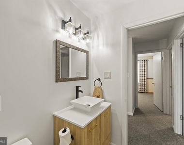 9608 9th Avenue - Photo Thumbnail 14