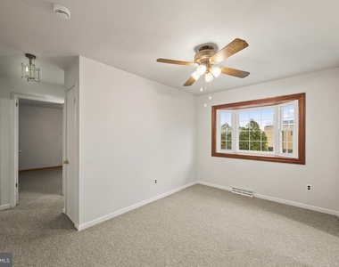 9608 9th Avenue - Photo Thumbnail 6