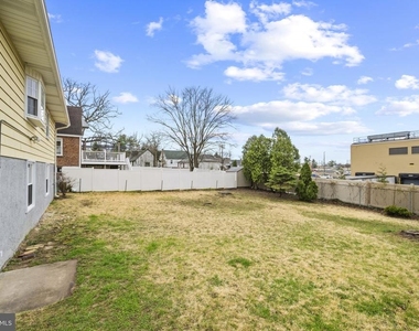9608 9th Avenue - Photo Thumbnail 29
